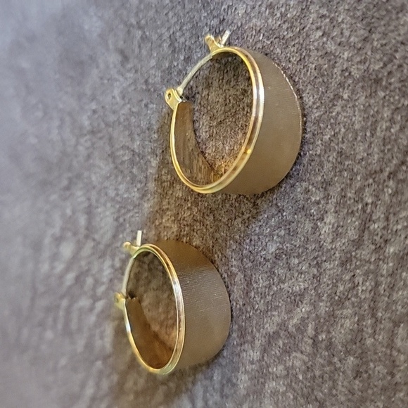 Goldtone Matte Brushed Wide Huggie Hoop Earrings - Picture 4 of 6